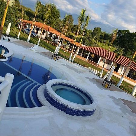 Rancho De Puerto Espejo Agrohotel 아르메니아 외부 사진
